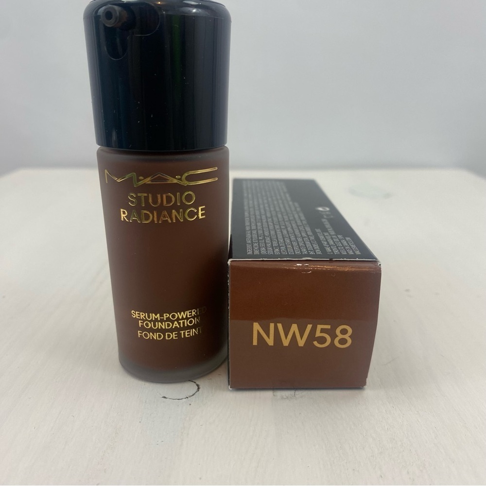 MAC Studio Radiance Serum Foundation NW58‎ 1oz/30ml